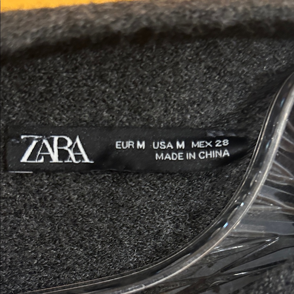 Gorgeous Dark Gray Poncho by Zara - Picture 4 of 5